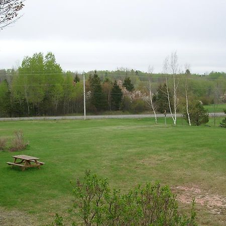 Forest Haven Inn Tatamagouche Екстериор снимка
